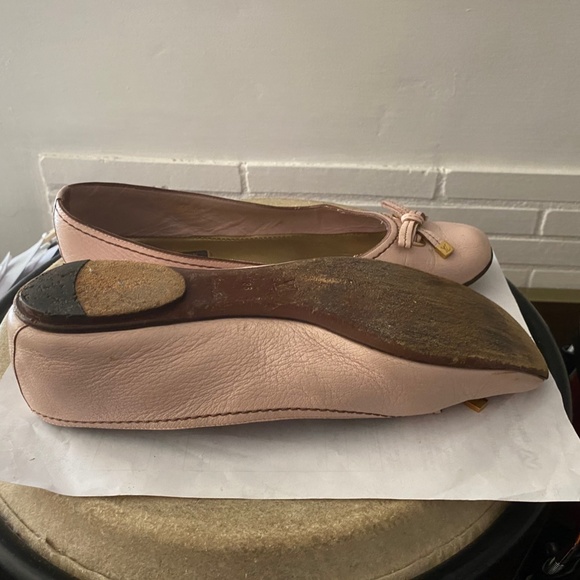 LOUIS VUITTON PINK LEATHER FLATS BALLET SHOES SIZE 38-8 ITALY BALLERINA LV - Picture 7 of 9